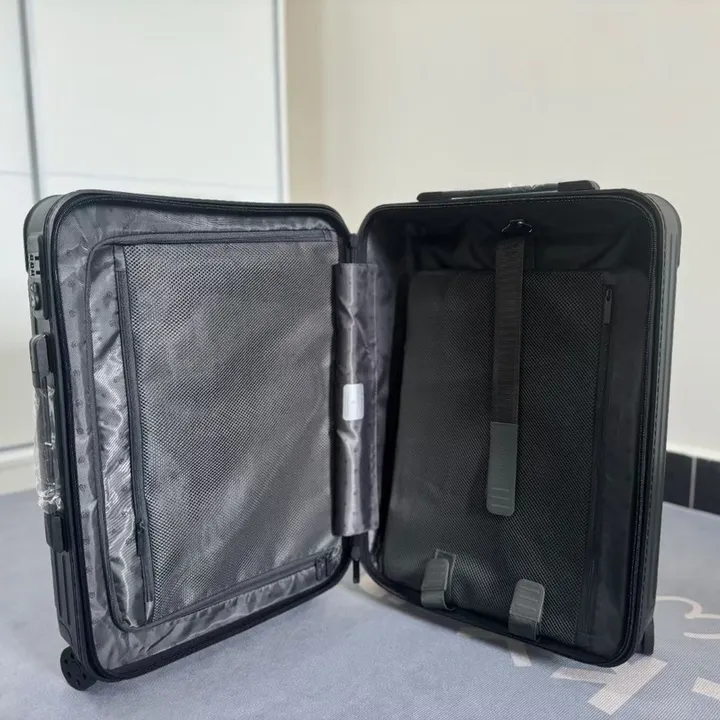 スーパーコピー リモワ スーツケース