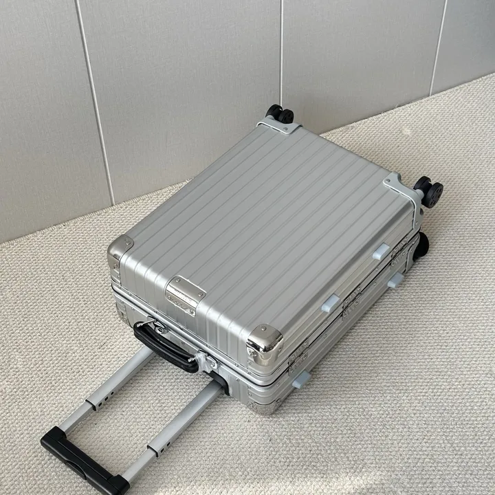 スーパーコピー リモワ スーツケース