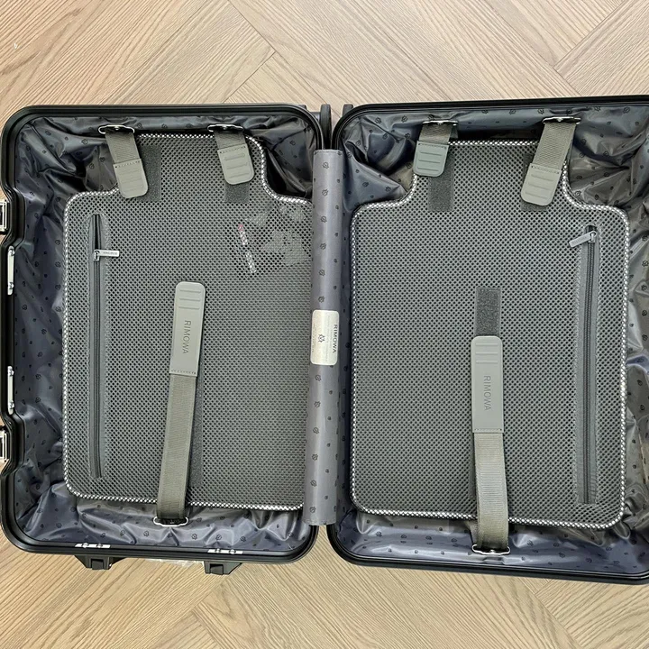 スーパーコピー リモワ スーツケース