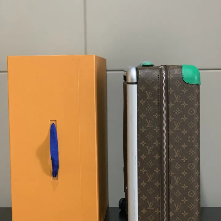 スーパーコピー ルイヴィトン スーツケース