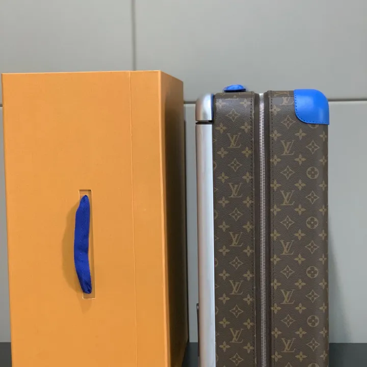 スーパーコピー ルイヴィトン スーツケース