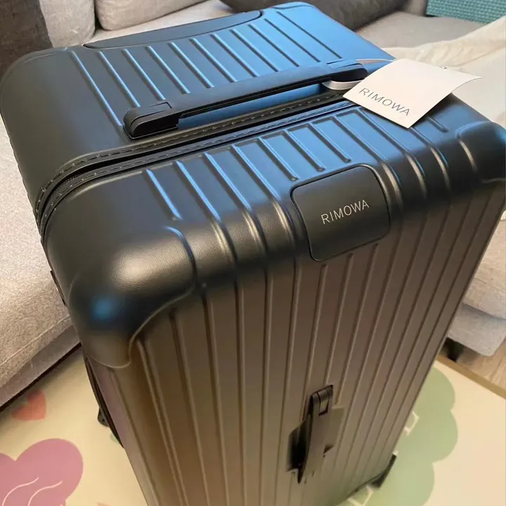スーパーコピー リモワ スーツケース