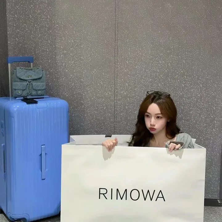 スーパーコピー リモワ スーツケース