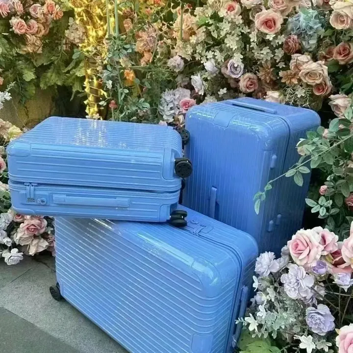 スーパーコピー リモワ スーツケース