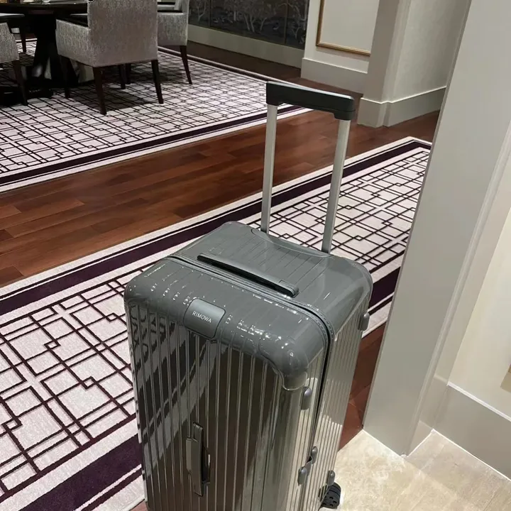 スーパーコピー リモワ スーツケース