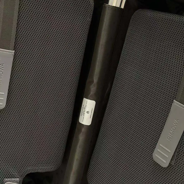 スーパーコピー リモワ スーツケース