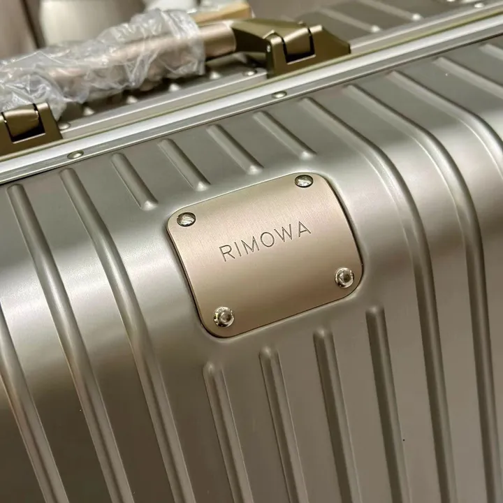 スーパーコピー リモワ スーツケース