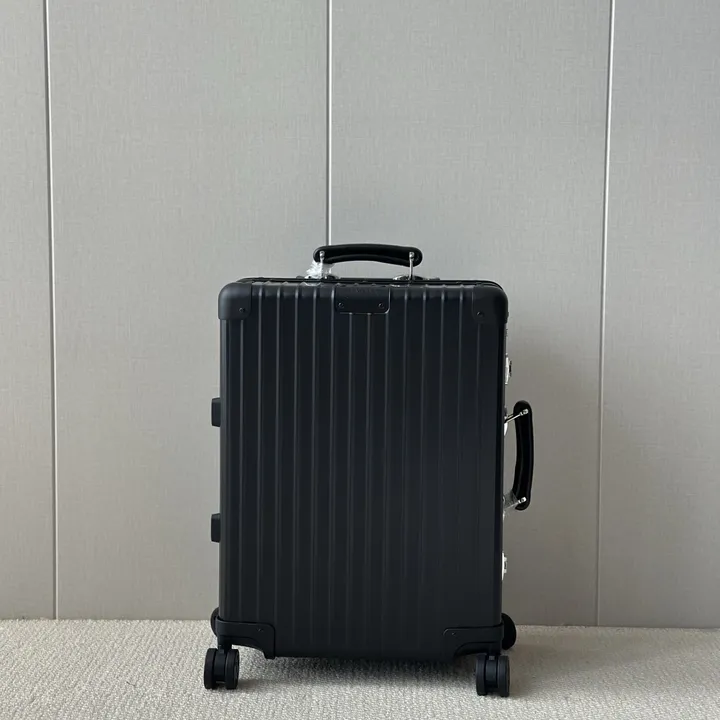 スーパーコピー リモワ スーツケース