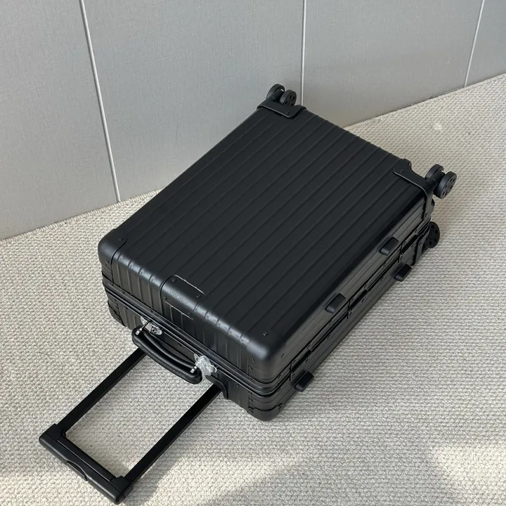 スーパーコピー リモワ スーツケース