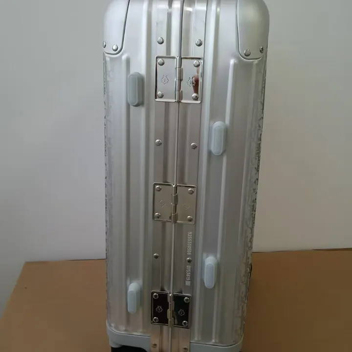 スーパーコピー グッチ スーツケース