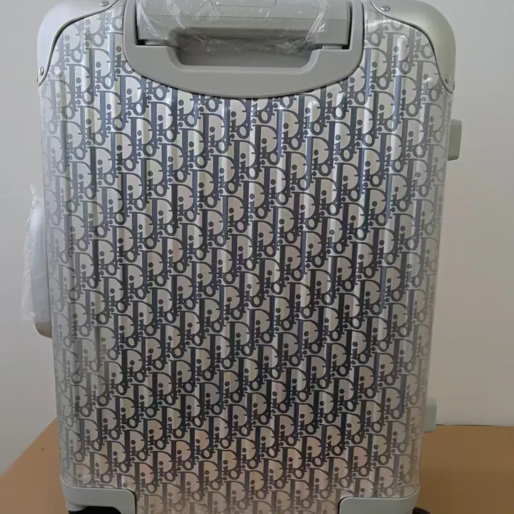 スーパーコピー グッチ スーツケース