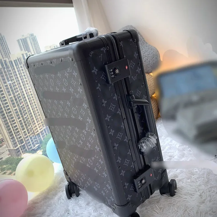 スーパーコピー ルイヴィトン スーツケース