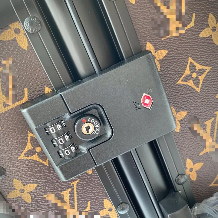 スーパーコピー ルイヴィトン スーツケース