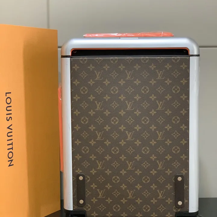スーパーコピー ルイヴィトン スーツケース