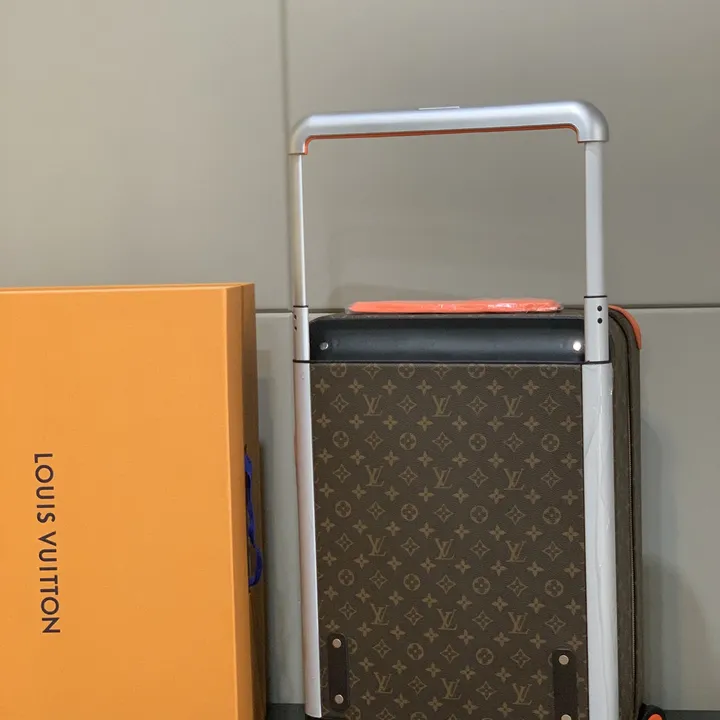 スーパーコピー ルイヴィトン スーツケース