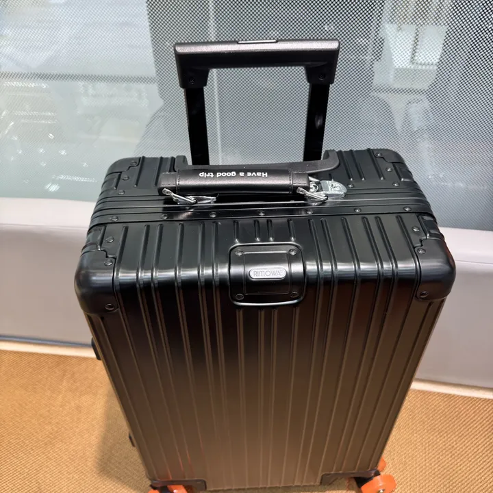 スーパーコピー リモワ スーツケース