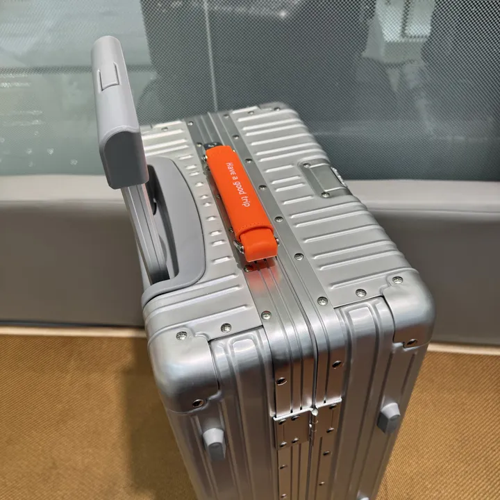 スーパーコピー リモワ スーツケース