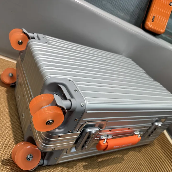 スーパーコピー リモワ スーツケース