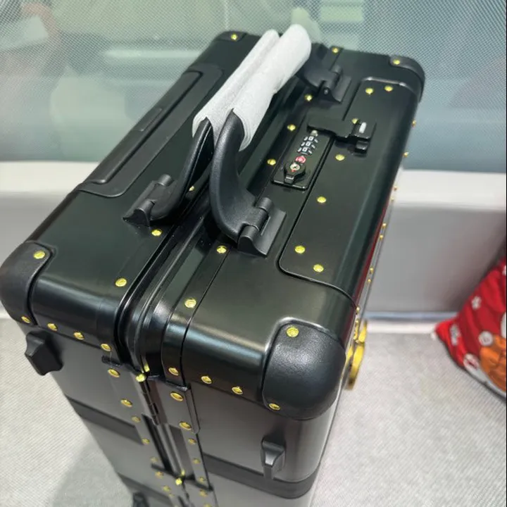 スーパーコピー グッチ スーツケース