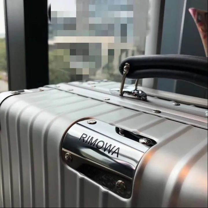 スーパーコピー リモワ スーツケース