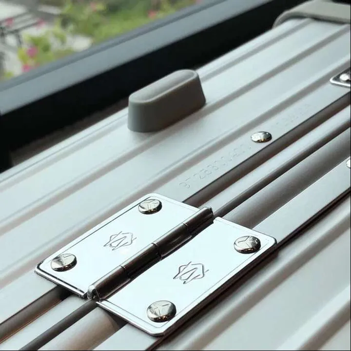 スーパーコピー リモワ スーツケース