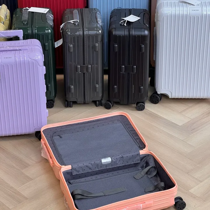 スーパーコピー リモワ スーツケース