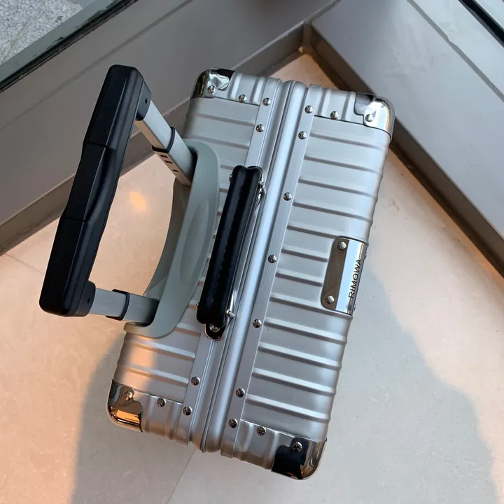 スーパーコピー リモワ スーツケース