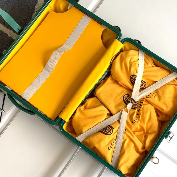 スーパーコピー フェンディ スーツケース