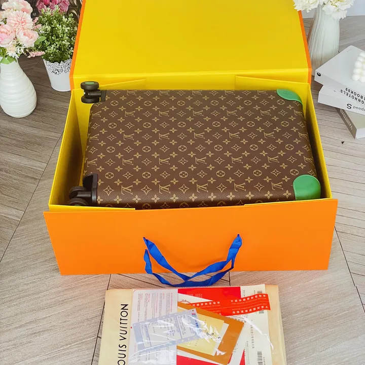 スーパーコピー ルイヴィトン スーツケース
