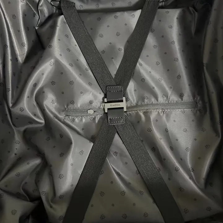スーパーコピー リモワ スーツケース