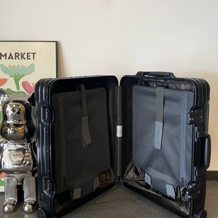 スーパーコピー リモワ スーツケース