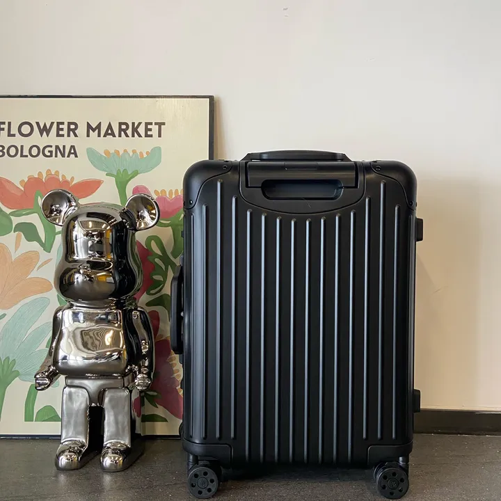 スーパーコピー リモワ スーツケース