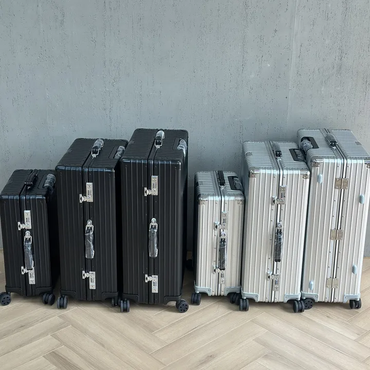 スーパーコピー リモワ スーツケース