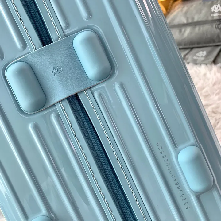 スーパーコピー リモワ スーツケース