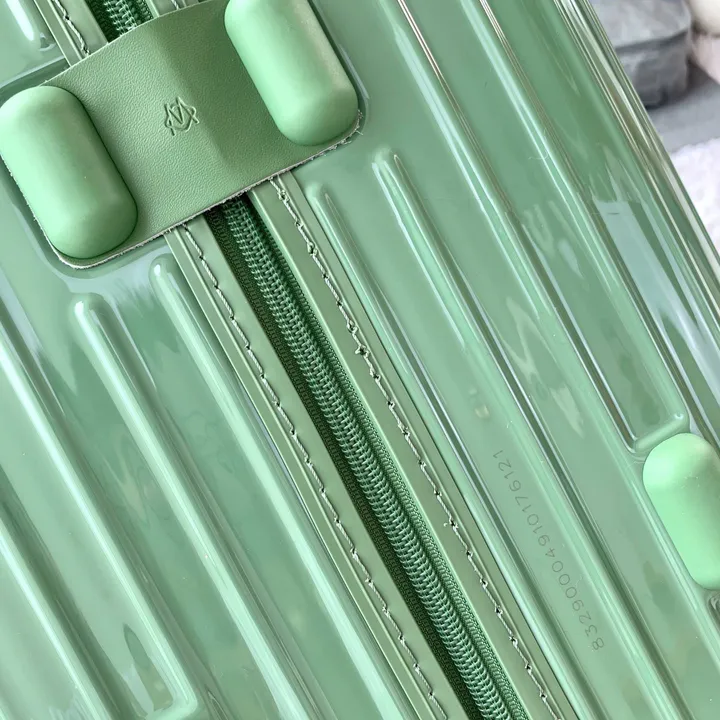 スーパーコピー リモワ スーツケース