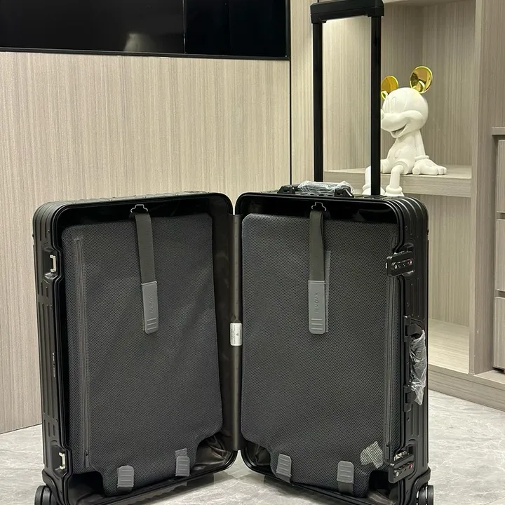 スーパーコピー リモワ スーツケース