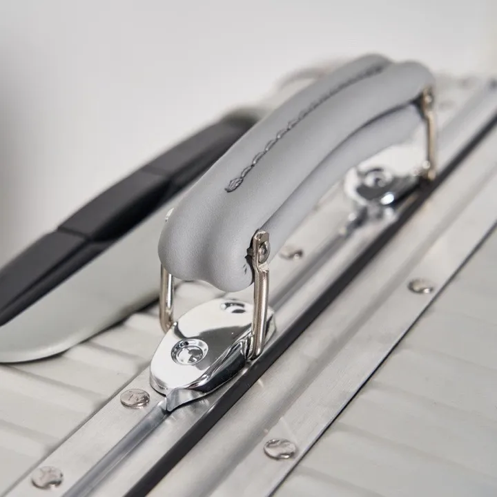 スーパーコピー リモワ スーツケース