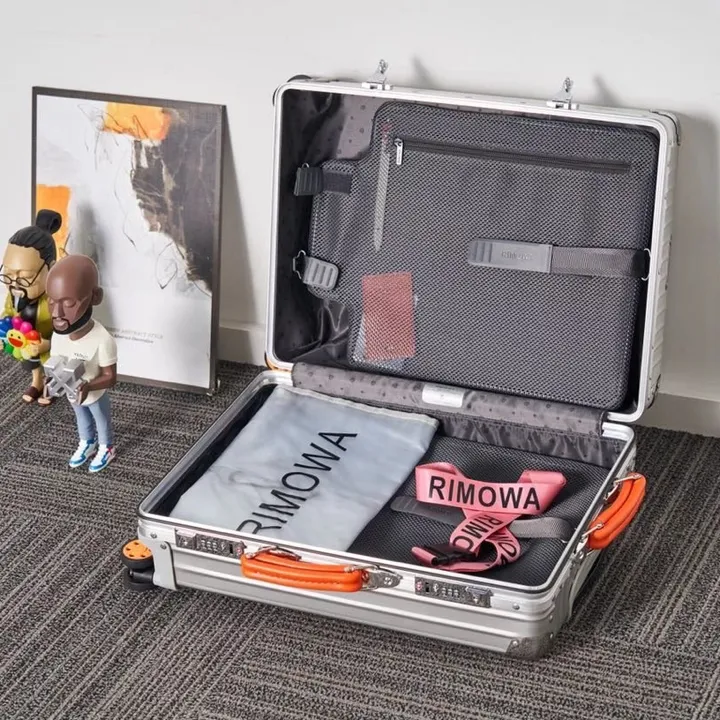 スーパーコピー リモワ スーツケース