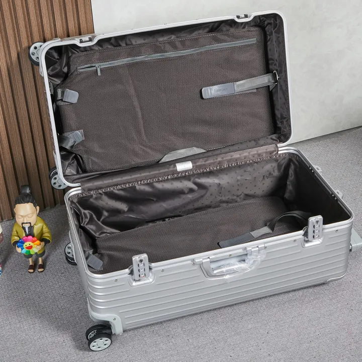 スーパーコピー リモワ スーツケース