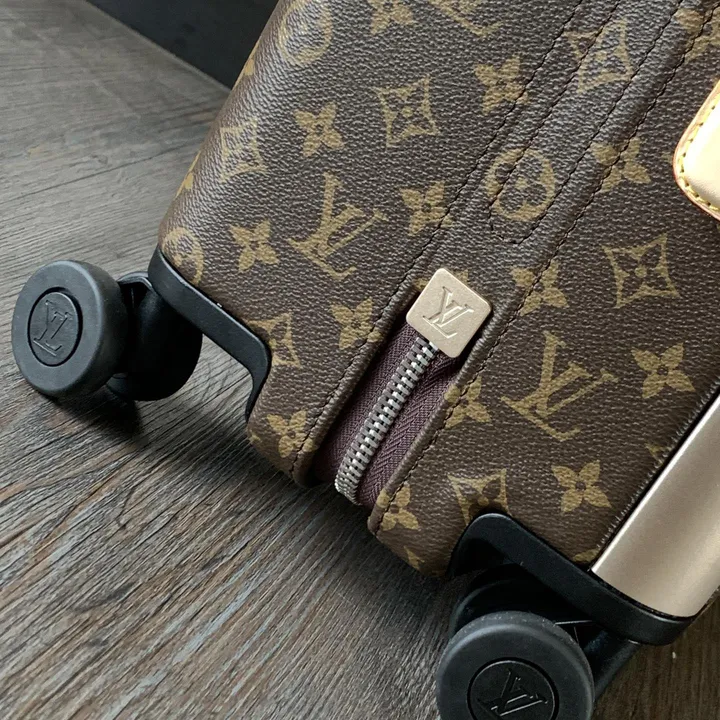 スーパーコピー ルイヴィトン スーツケース