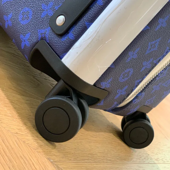 スーパーコピー ルイヴィトン スーツケース
