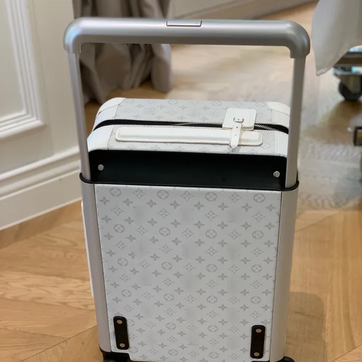 スーパーコピー ルイヴィトン スーツケース