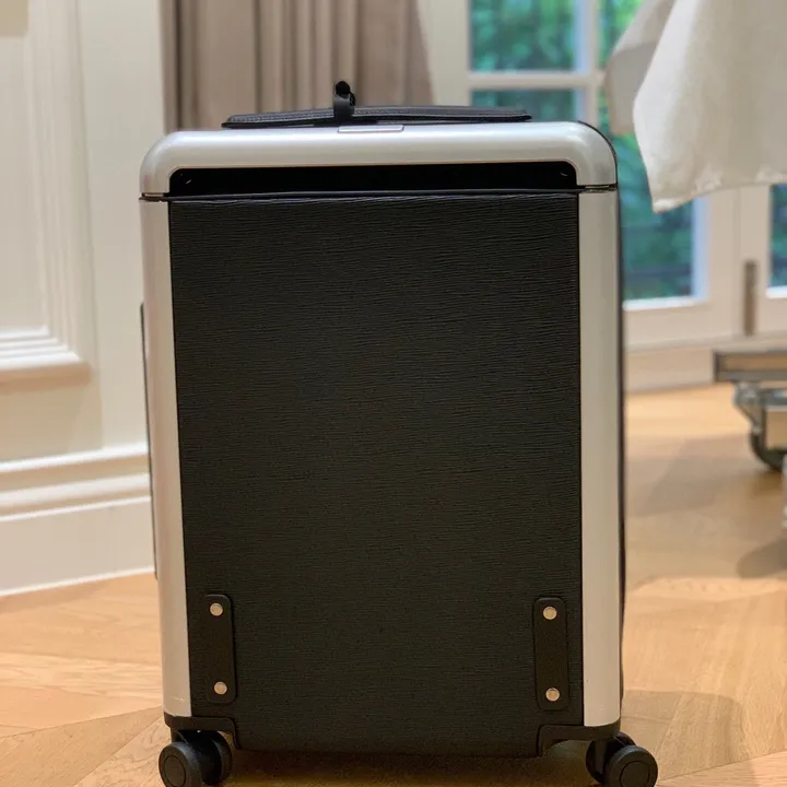 スーパーコピー ルイヴィトン スーツケース