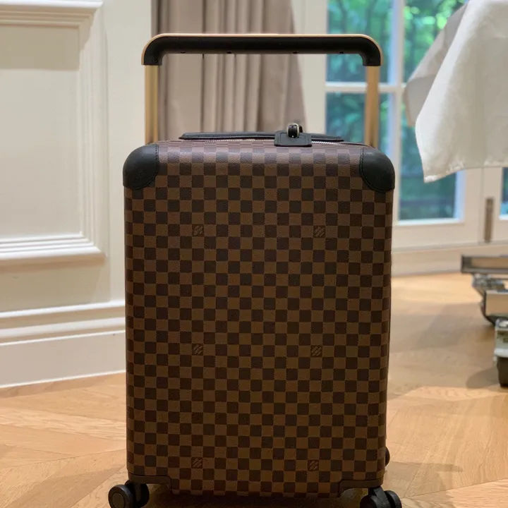 スーパーコピー ルイヴィトン スーツケース