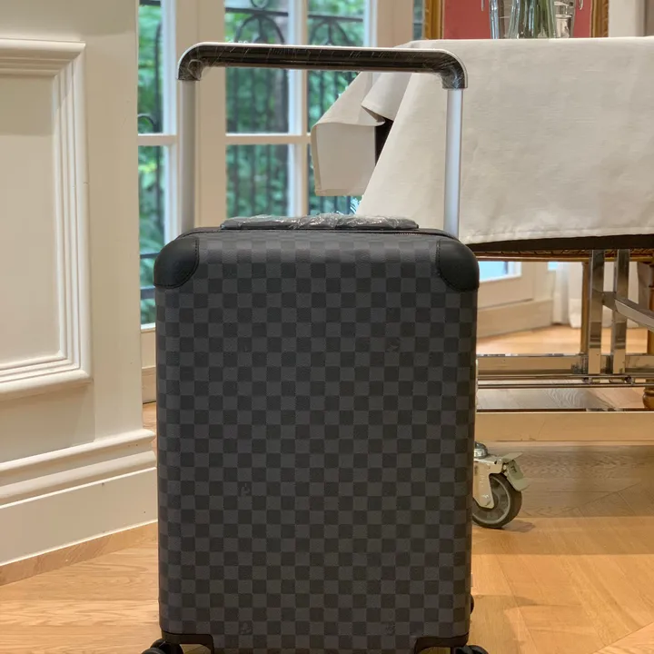 スーパーコピー ルイヴィトン スーツケース