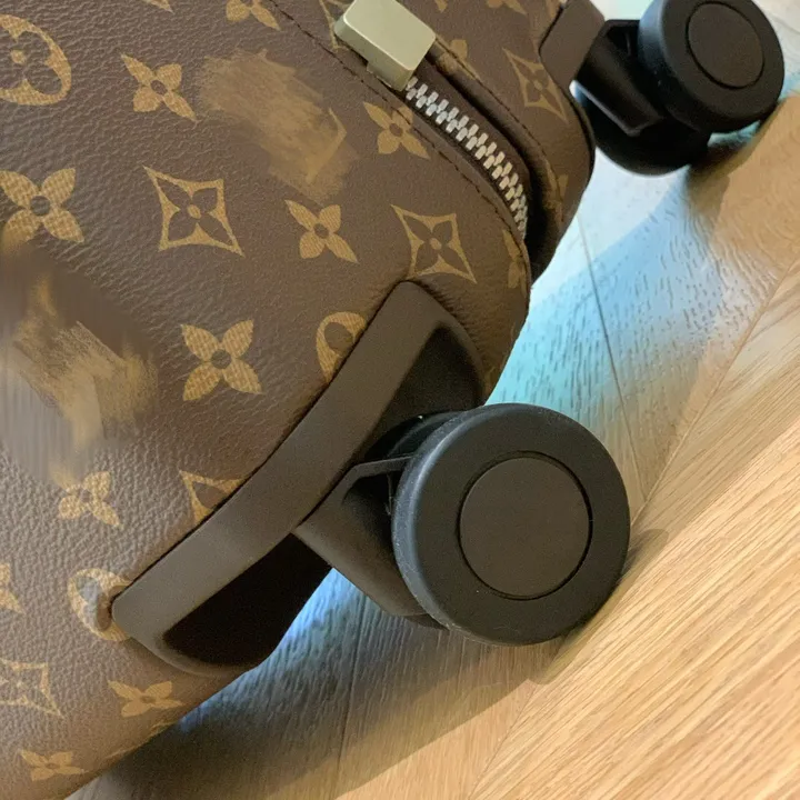 スーパーコピー ルイヴィトン スーツケース