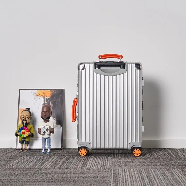 スーパーコピー リモワ スーツケース