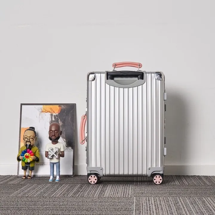 スーパーコピー リモワ スーツケース