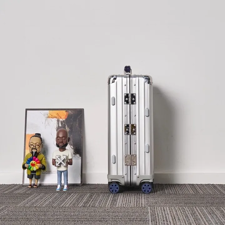 スーパーコピー リモワ スーツケース