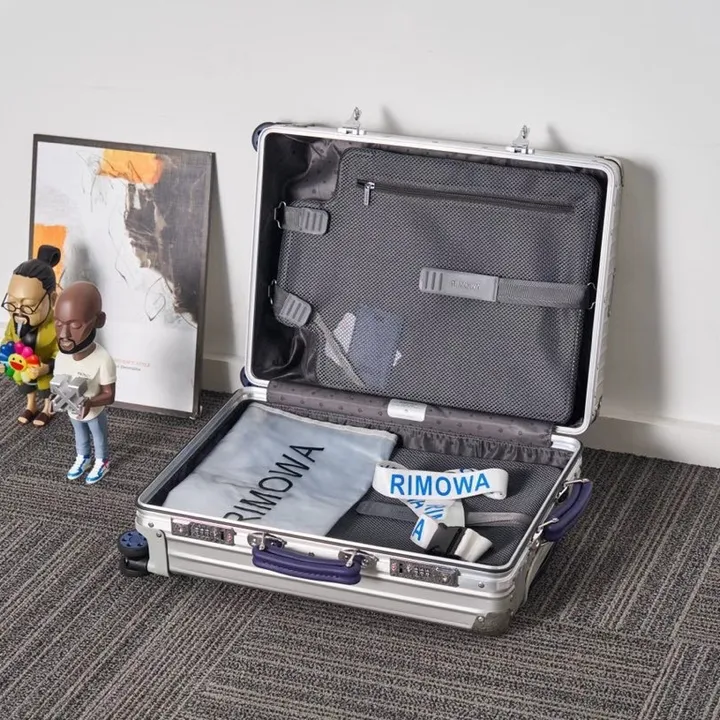 スーパーコピー リモワ スーツケース